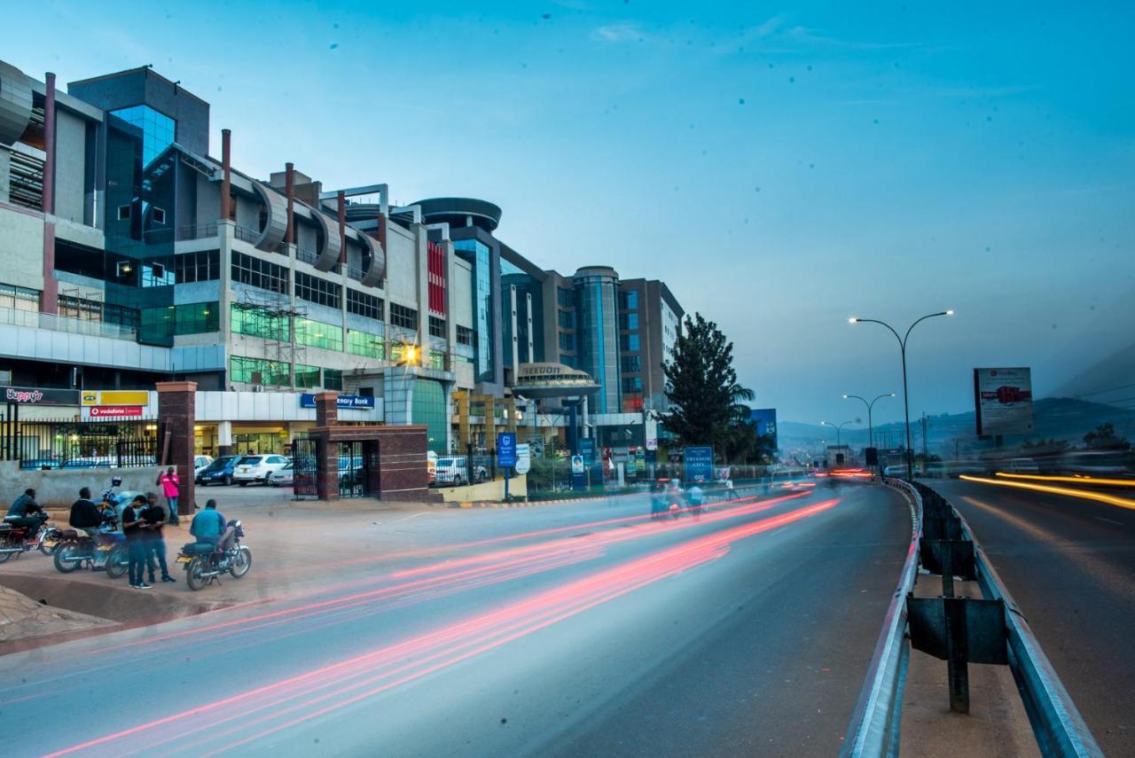 Freedom City Hotel Najjanankumbi Kamapala Kampala Ngoại thất bức ảnh