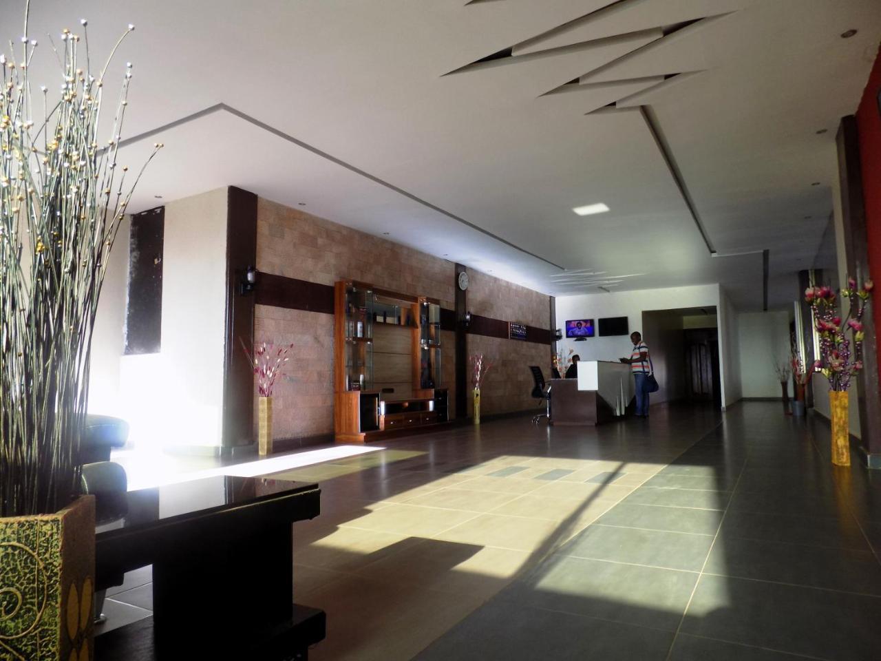 Freedom City Hotel Najjanankumbi Kamapala Kampala Ngoại thất bức ảnh