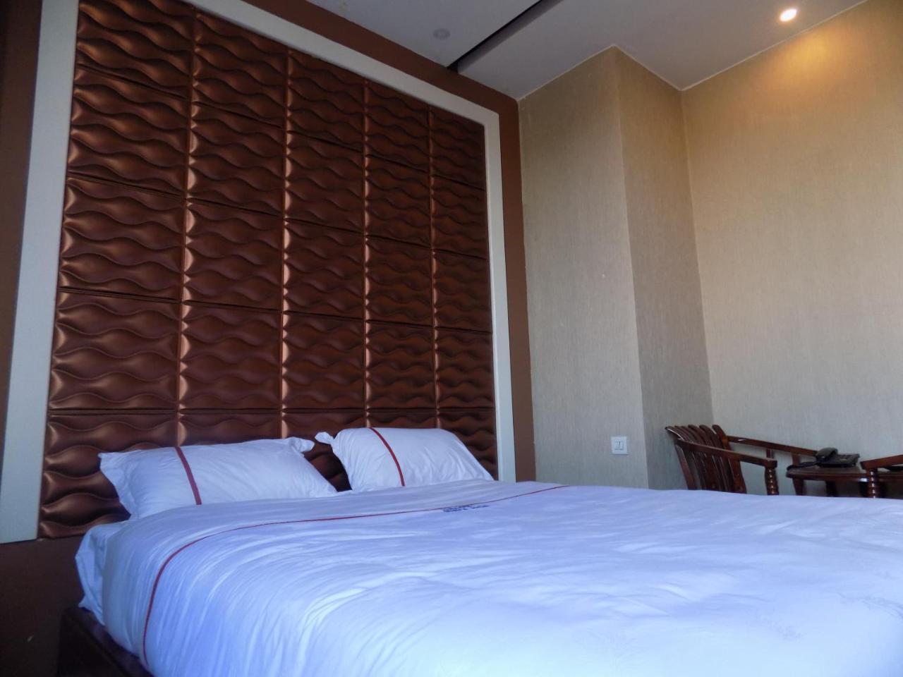 Freedom City Hotel Najjanankumbi Kamapala Kampala Ngoại thất bức ảnh